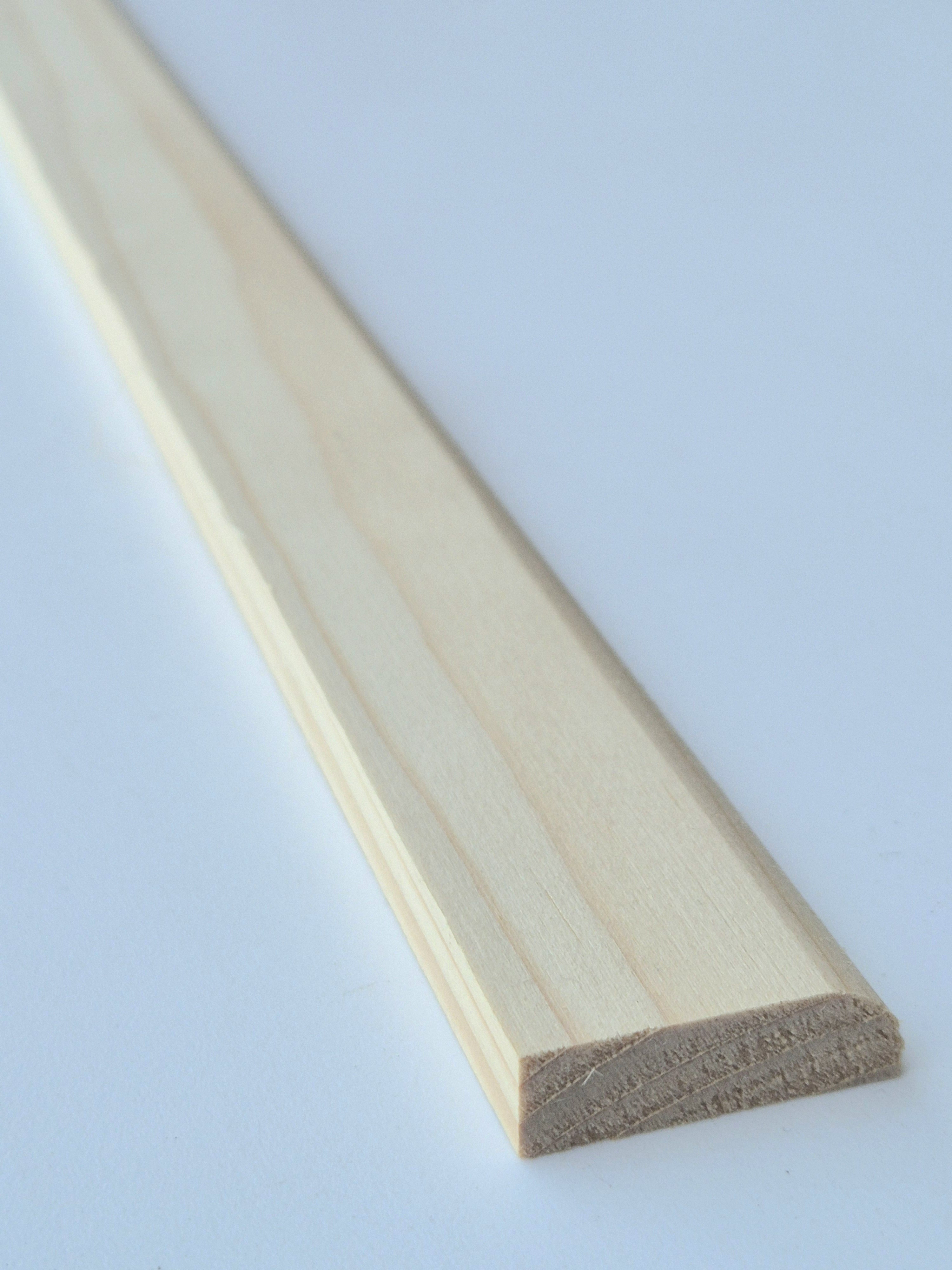 Lišty podlahové smrekové 30x10mm  -  dĺžka 2,50m